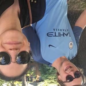 Meet your Posher, Cameron